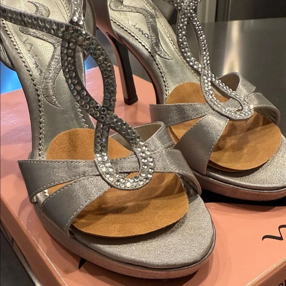 Nina stylish heels